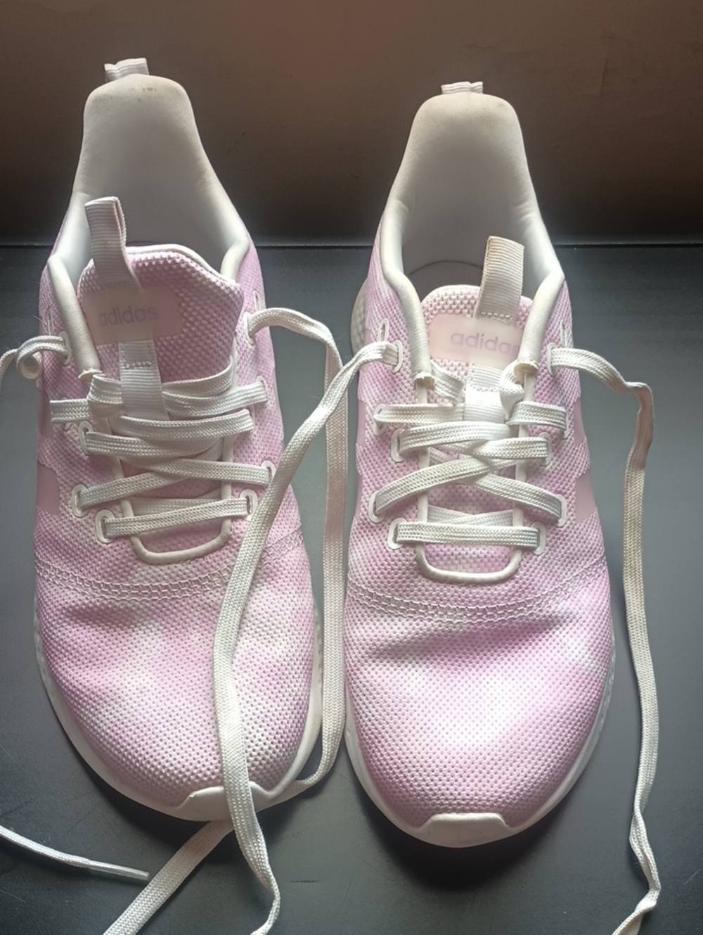 adidas Women’s Pink Lightweight Mesh Sneakers Size 8 Great Condition Comfy Gym